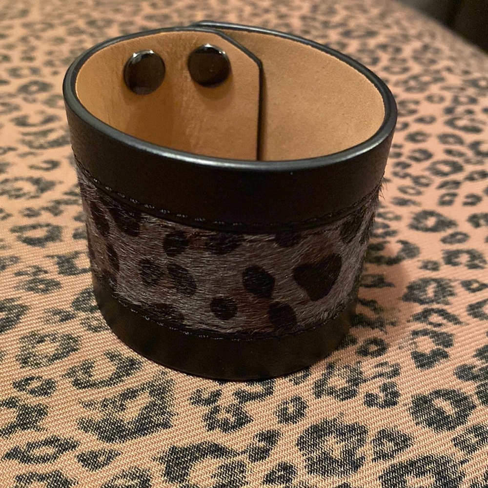 New Vince Camuto leather Cuff Bracelet